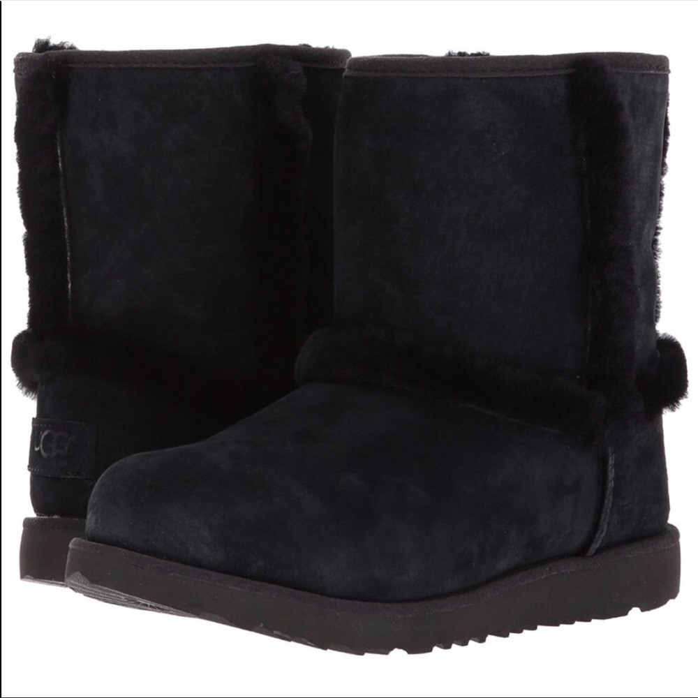Black Ugg boots